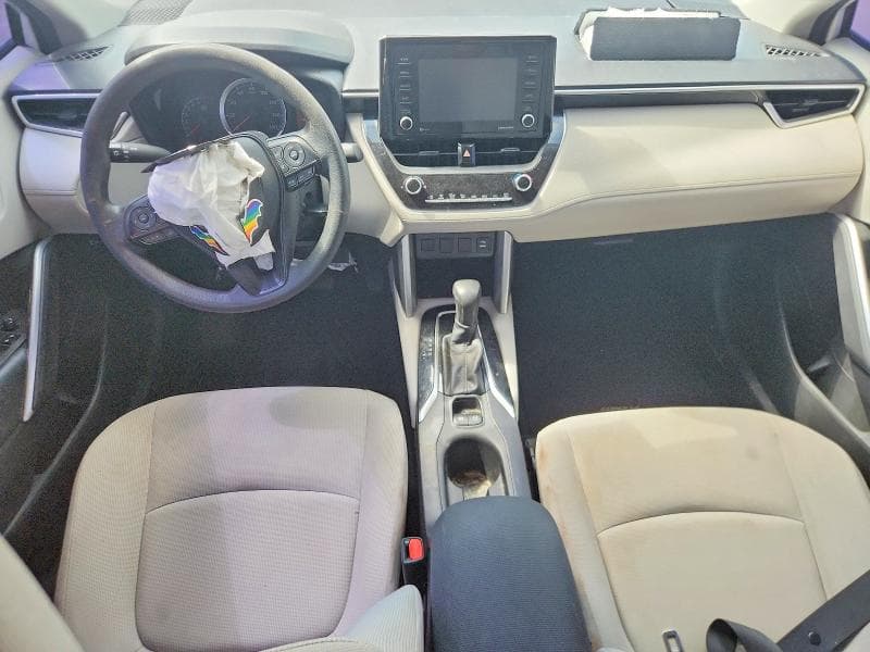 2022 TOYOTA COROLLA CROSS L 8