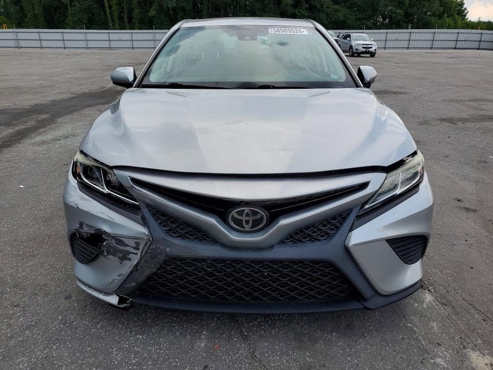 2019 TOYOTA CAMRY SE 5