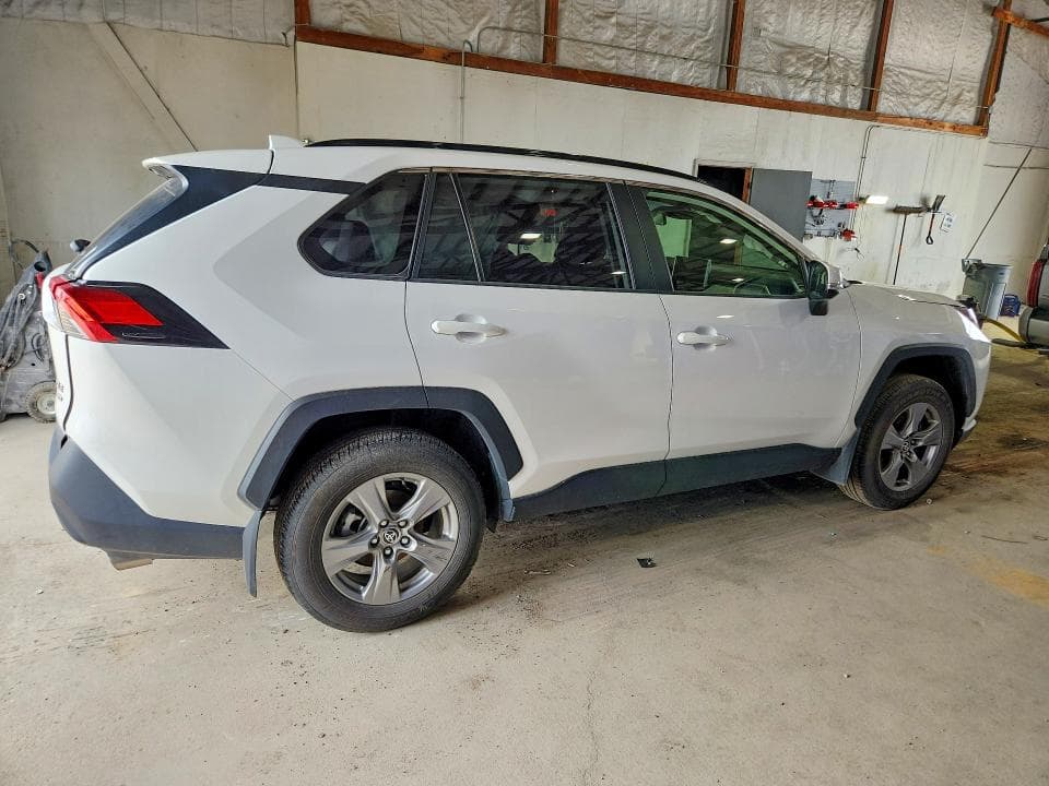 2023 TOYOTA RAV4 XLE XLE 3
