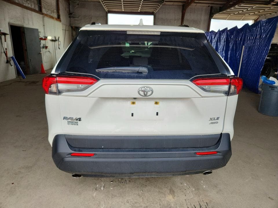 2023 TOYOTA RAV4 XLE XLE 6