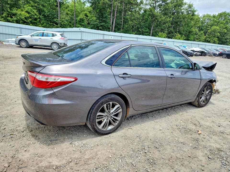 2017 TOYOTA CAMRY 3