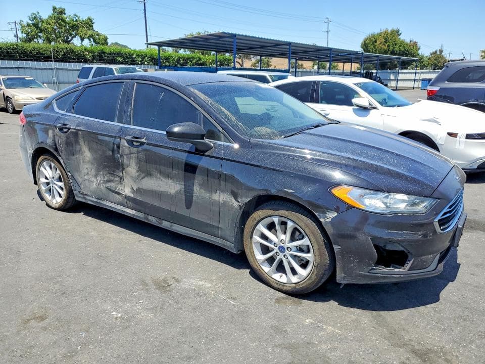 2020 FORD FUSION SE 4