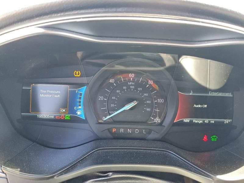 2020 FORD FUSION SE 9
