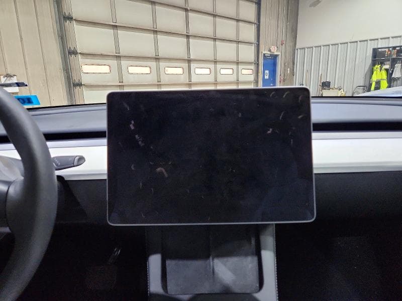 2024 TESLA MODEL Y 9
