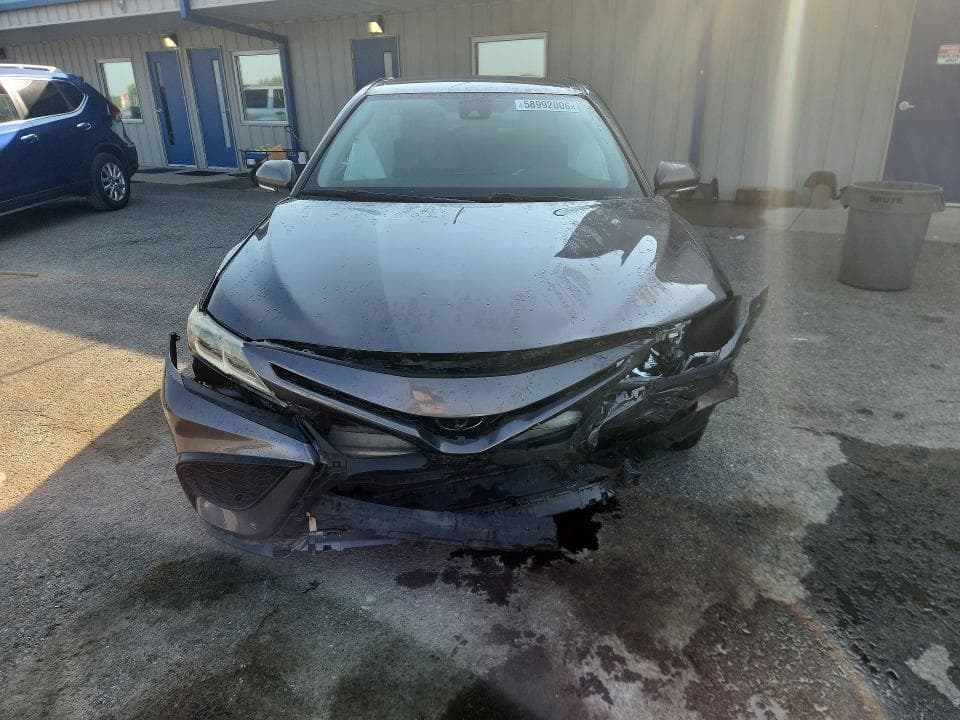 2022 TOYOTA CAMRY SE SE 5