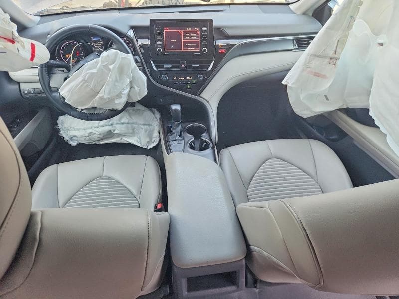 2022 TOYOTA CAMRY SE SE 8
