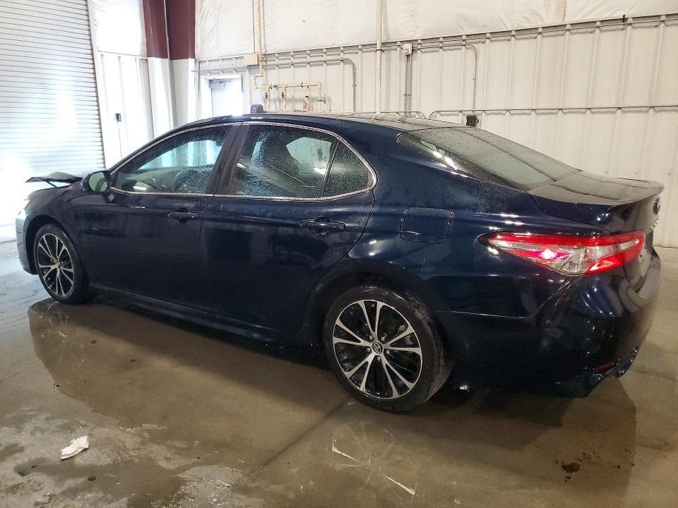 2018 TOYOTA CAMRY SE SE 2