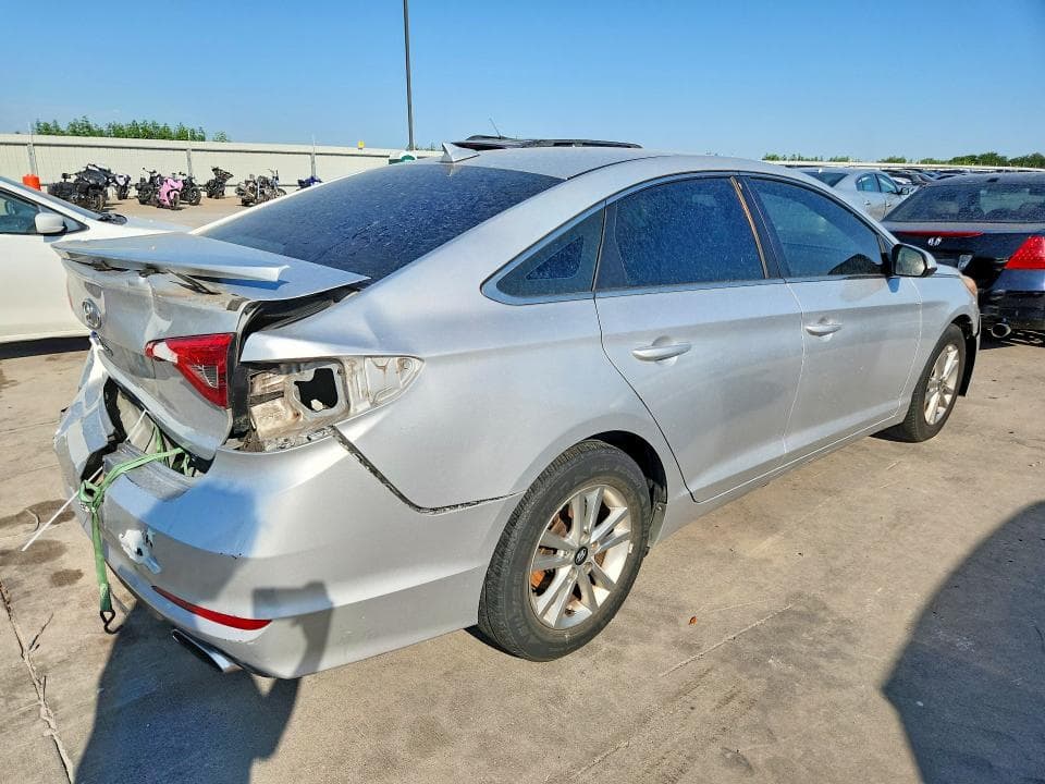 2016 HYUNDAI SONATA SE 3
