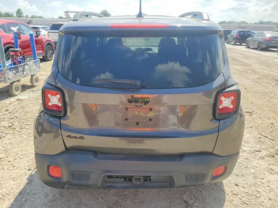 2017 JEEP RENEGADE LATITUDE 6