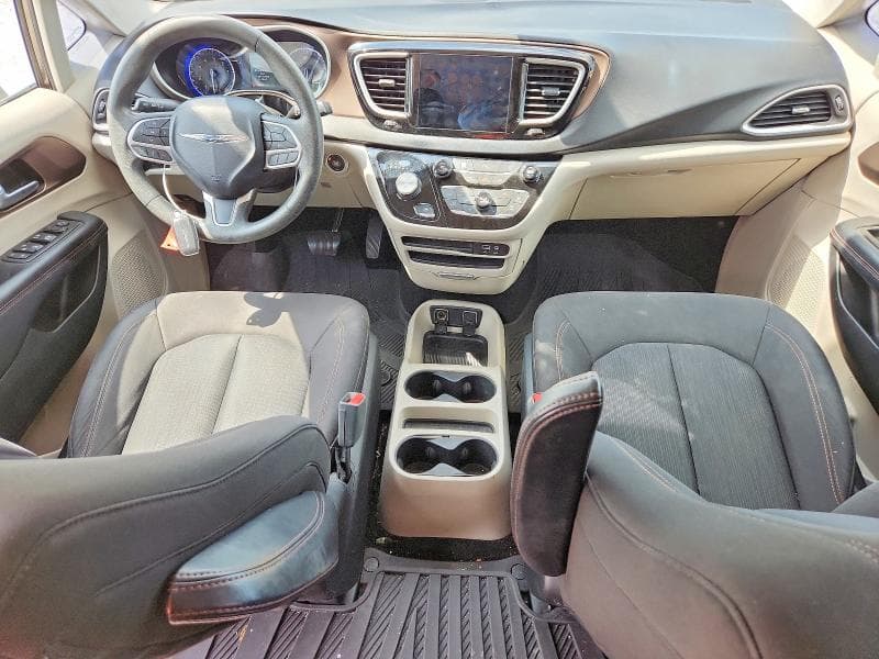 2017 CHRYSLER PACIFICA TOURING TOURING 8