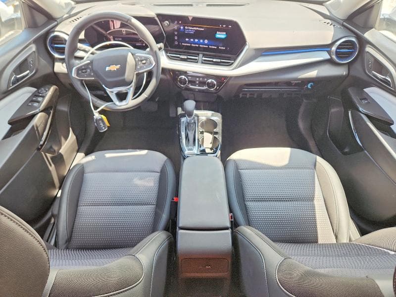 2025 CHEVROLET TRAX 1LT 8