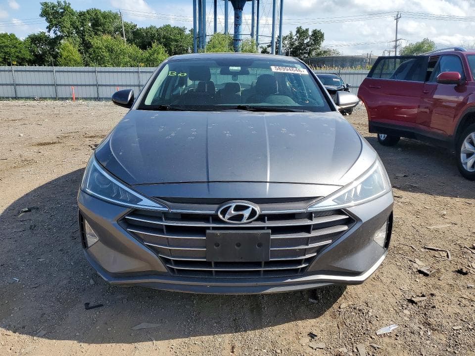 2019 HYUNDAI ELANTRA SE 5