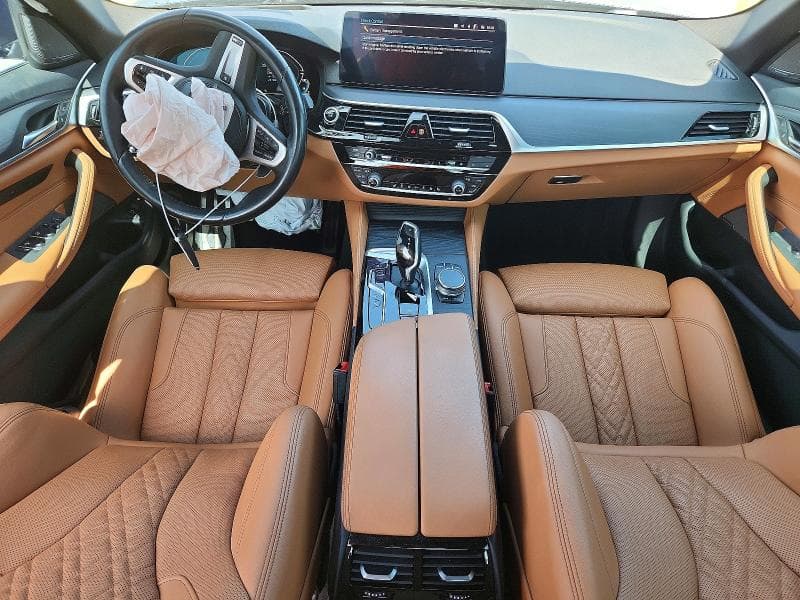 2022 BMW 530XE 8