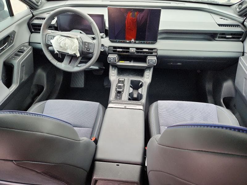 2026 TOYOTA RAV4 XSE 8