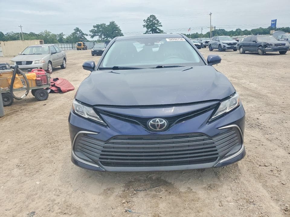 2022 TOYOTA CAMRY LE 5
