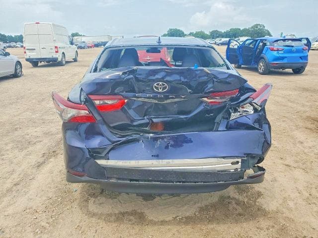 2022 TOYOTA CAMRY LE 6