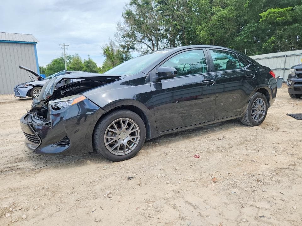 2017 TOYOTA COROLLA LE - 1