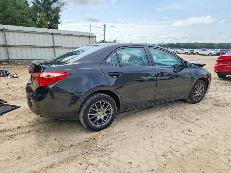 2017 TOYOTA COROLLA LE 3