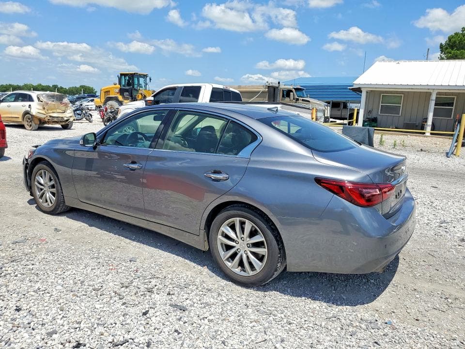 2018 INFINITI Q50 2.0T PURE 2