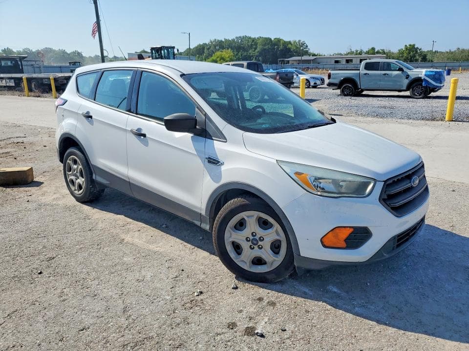 2017 FORD ESCAPE S 4