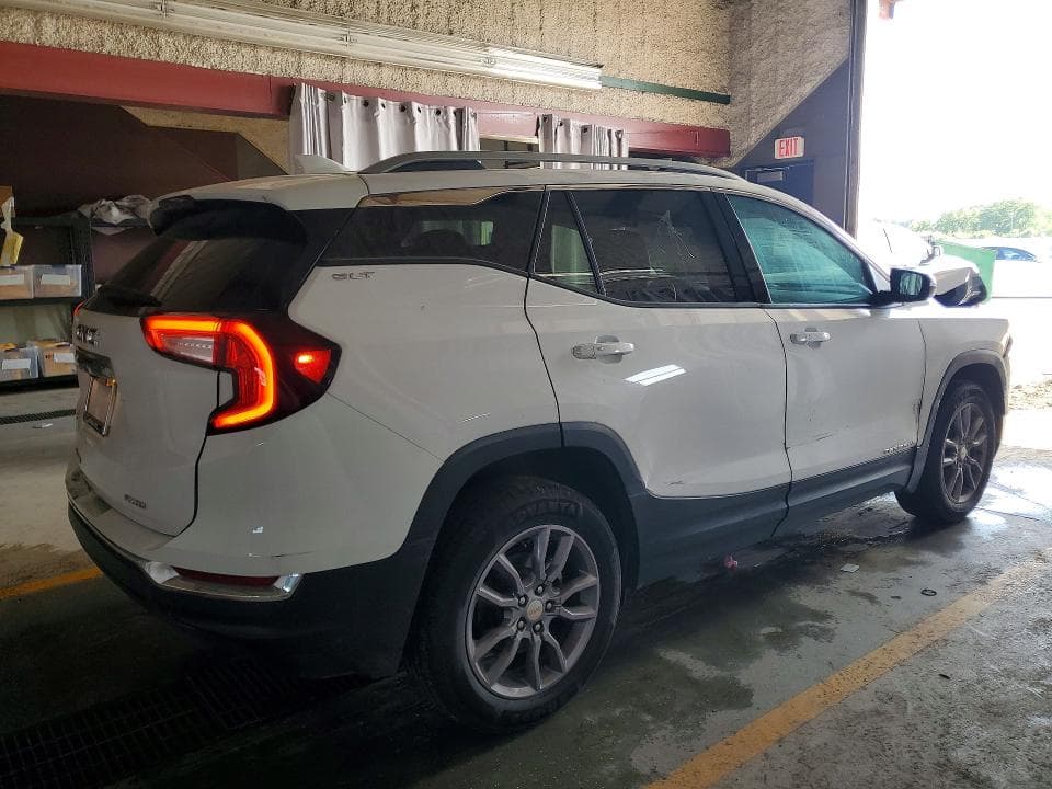 2023 GMC TERRAIN SLT 3
