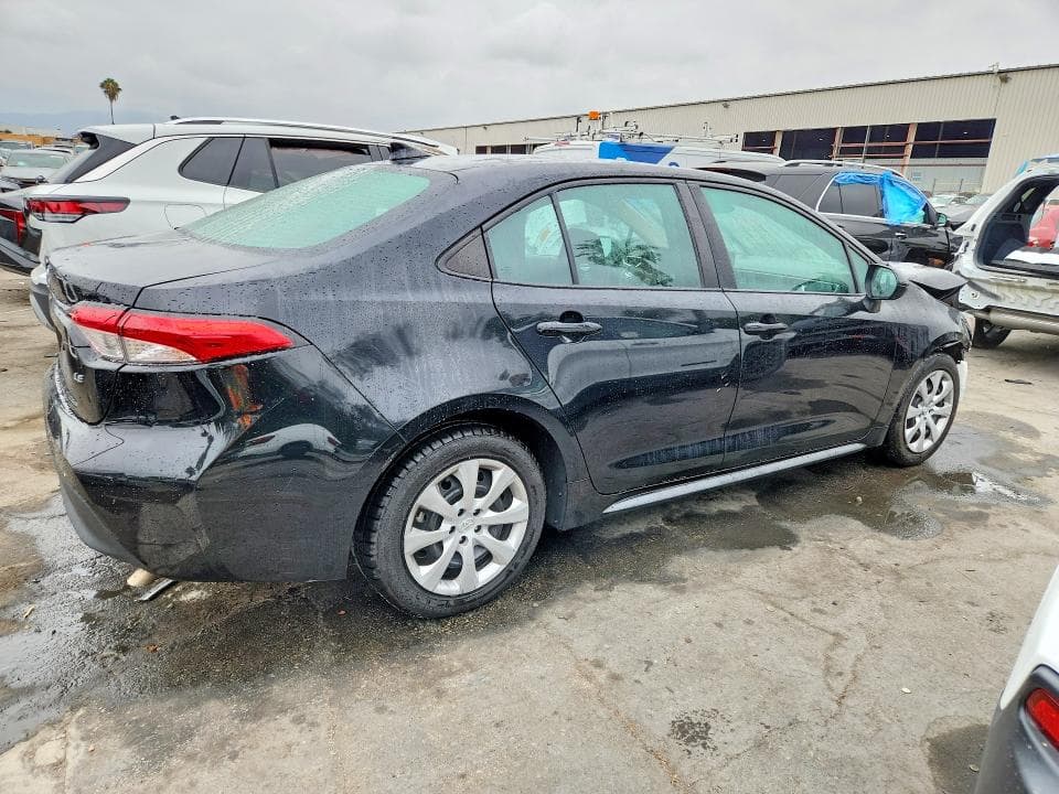 2023 TOYOTA COROLLA LE 3