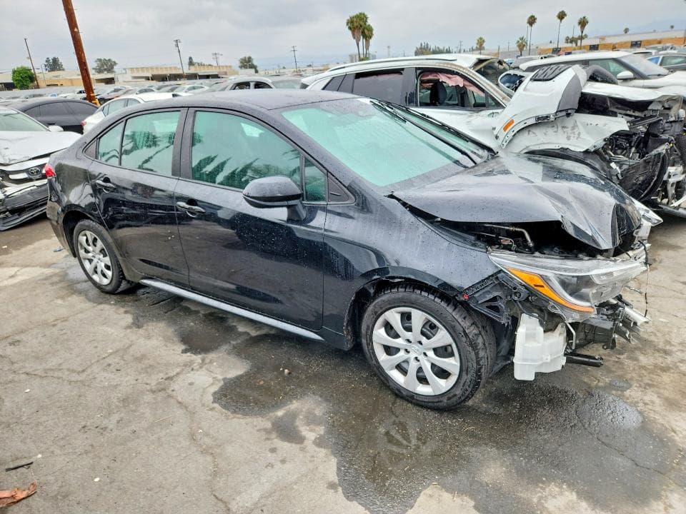 2023 TOYOTA COROLLA LE 4