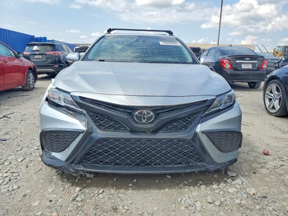 2018 TOYOTA CAMRY SE SE 5