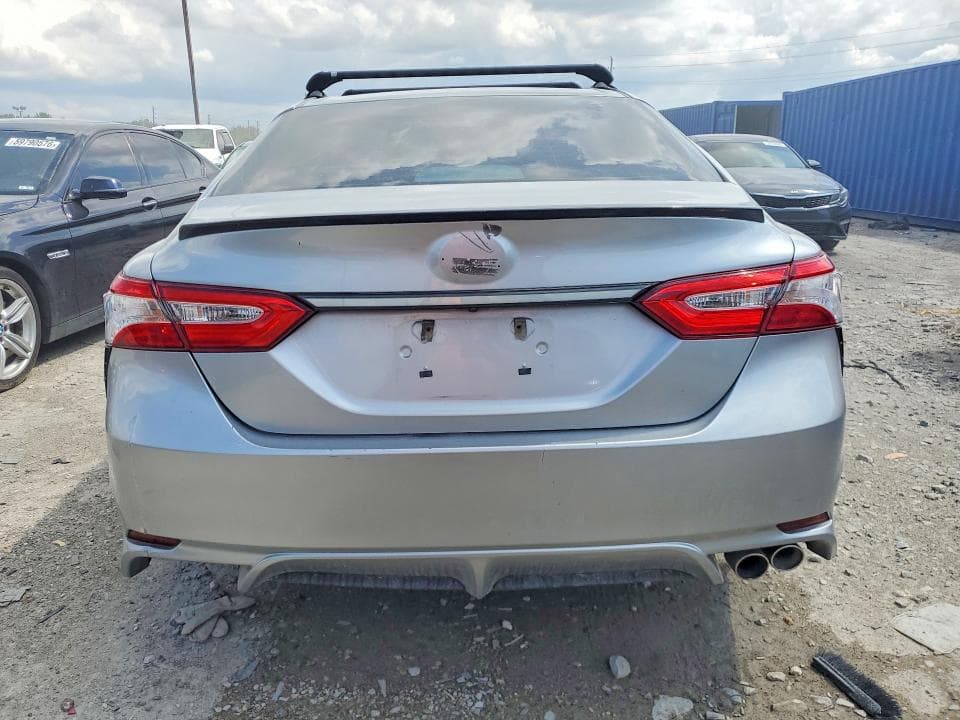 2018 TOYOTA CAMRY SE SE 6