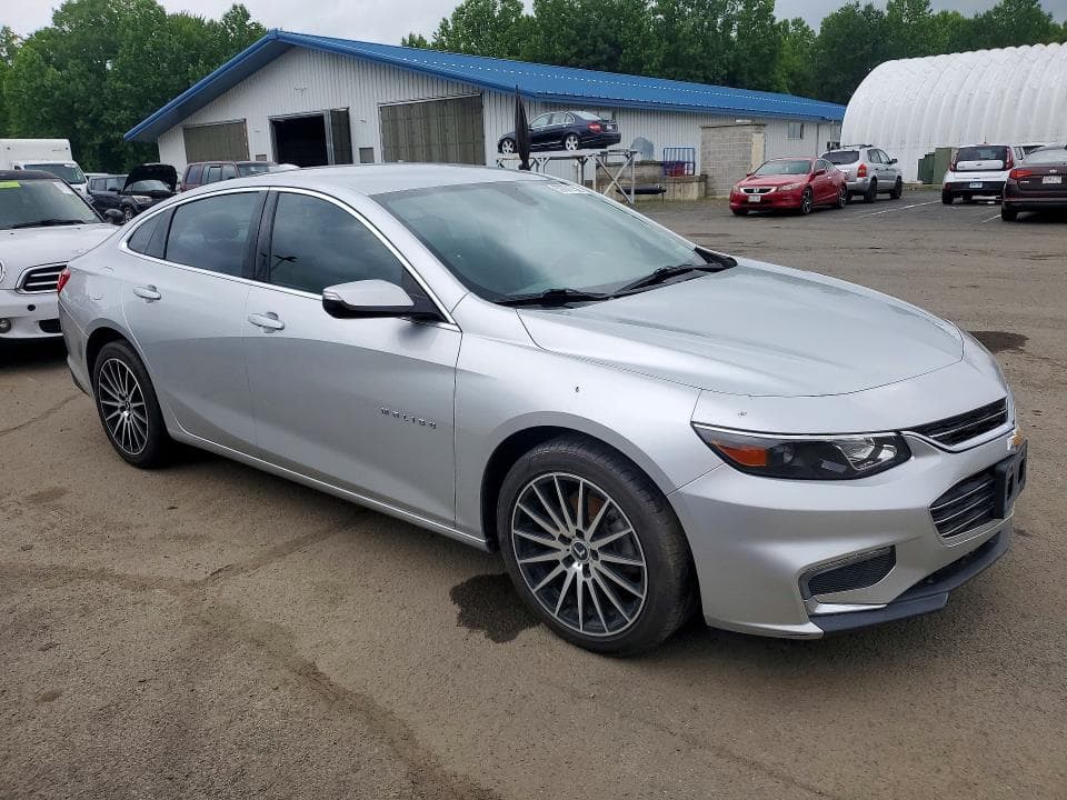2017 CHEVROLET MALIBU LT LT 5