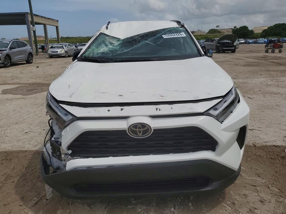 2025 TOYOTA RAV4 LE 5