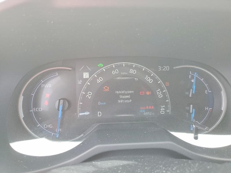 2025 TOYOTA RAV4 LE 9