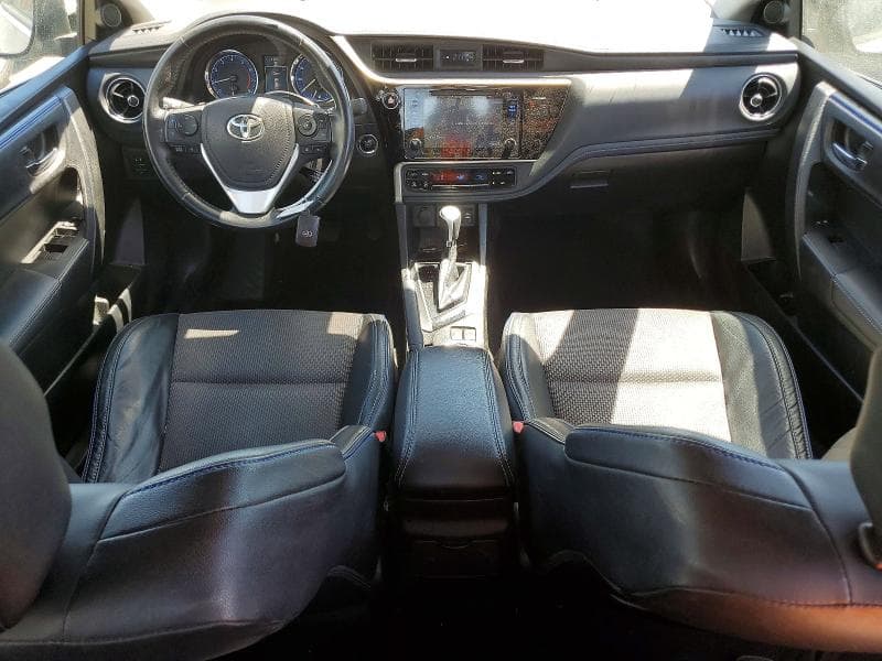 2017 TOYOTA COROLLA SE 8