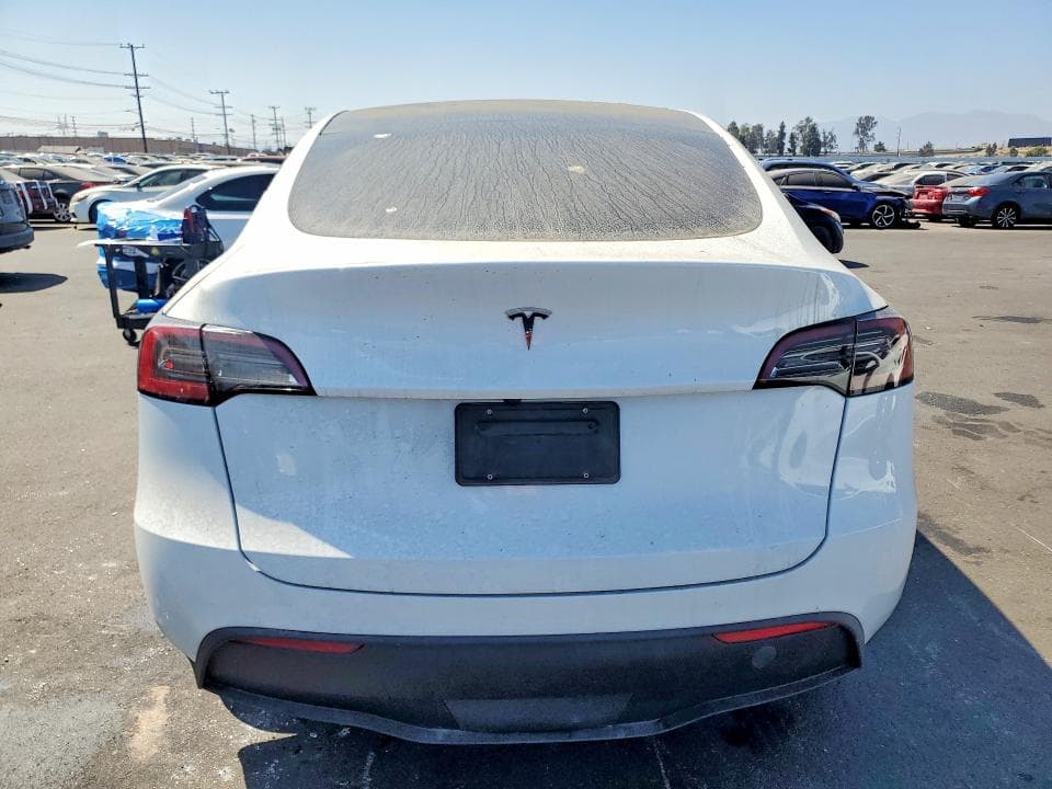 2023 TESLA MODEL Y 6