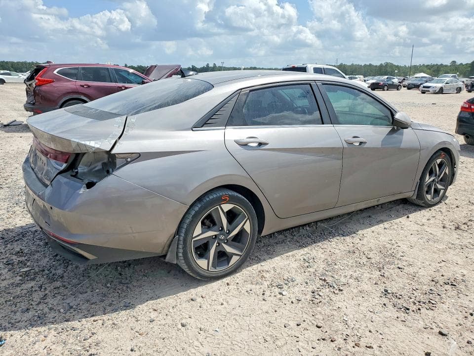 2021 HYUNDAI ELANTRA LIMITED 3