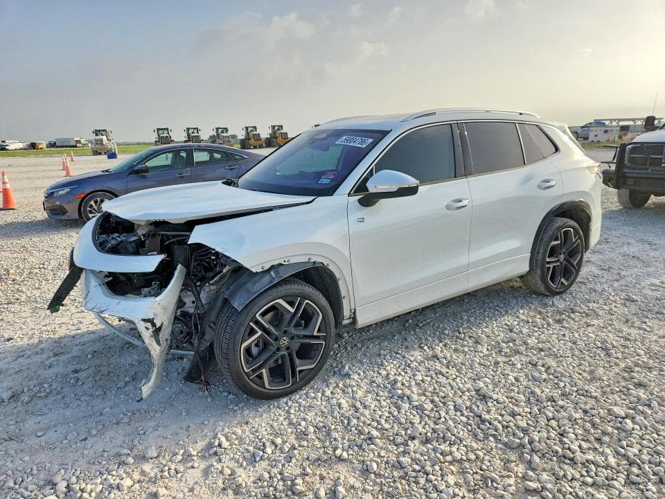 2025 VOLKSWAGEN TIGUAN SEL R-LINE BLACK - 1