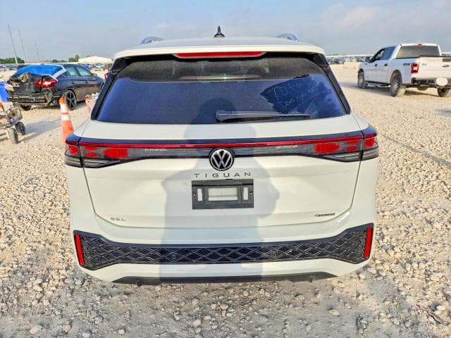 2025 VOLKSWAGEN TIGUAN SEL R-LINE BLACK 6