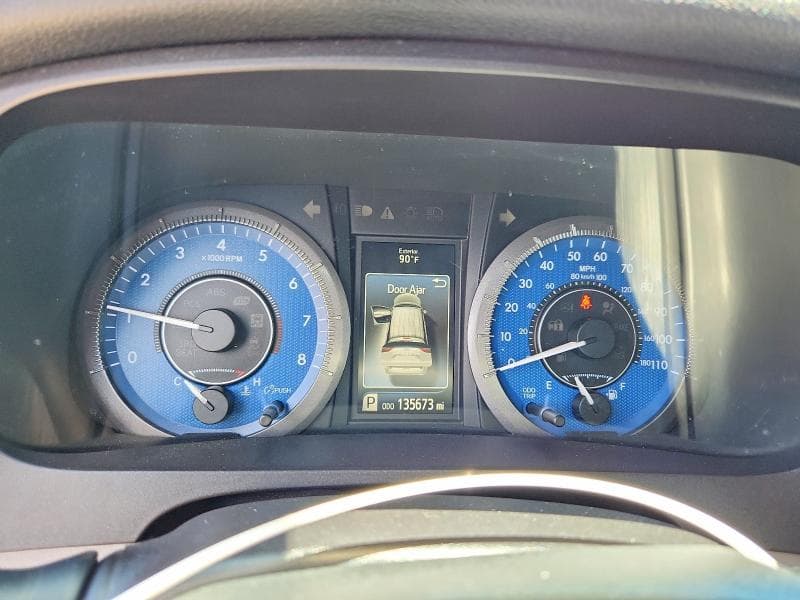2017 TOYOTA SIENNA XLE 8-PASSENGER 9