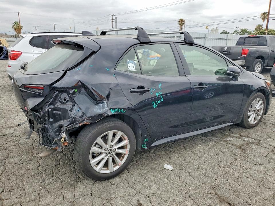 2023 TOYOTA COROLLA HATCHBACK SE 3