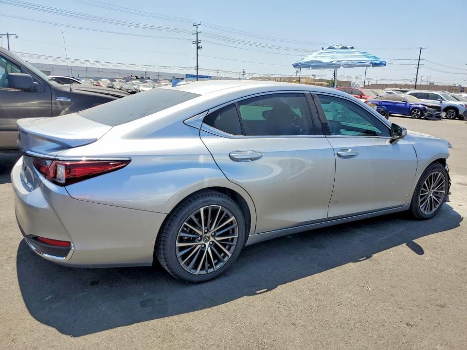 2024 LEXUS ES 300H BASE 3