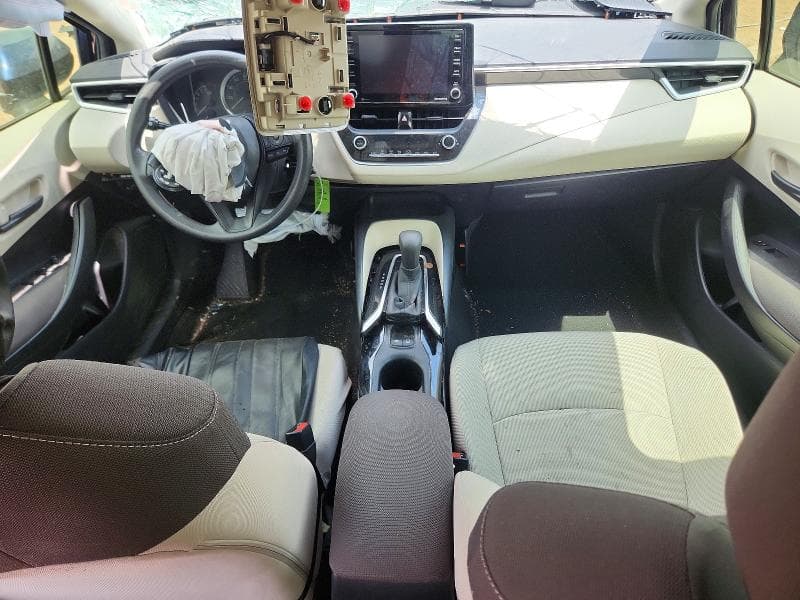 2022 TOYOTA COROLLA LE LE 8