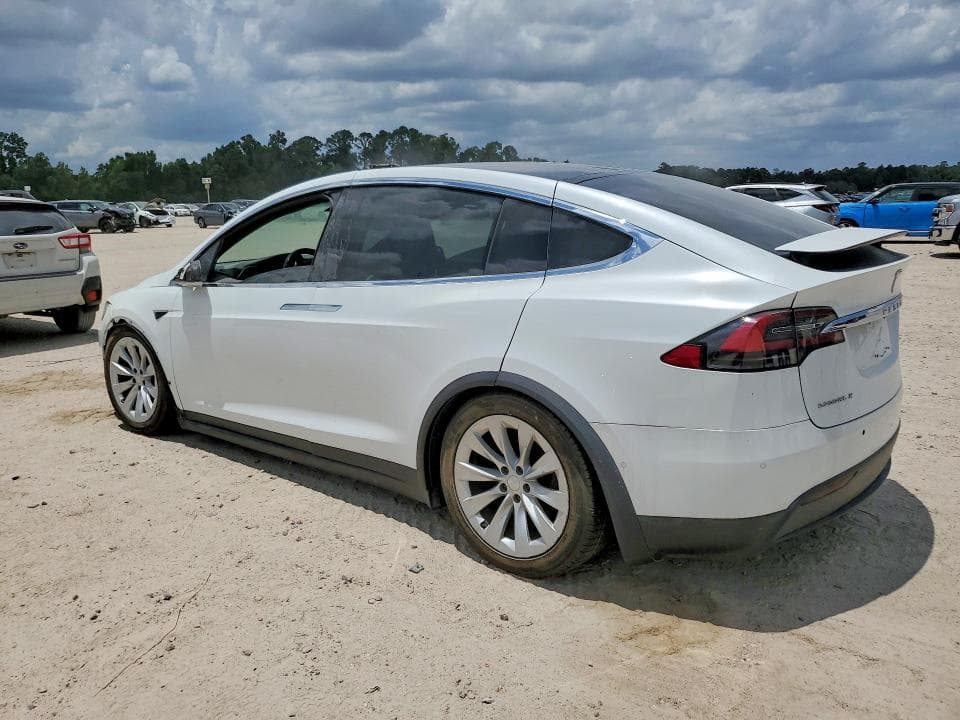 2017 TESLA MODEL X 2