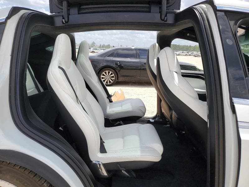 2017 TESLA MODEL X 10