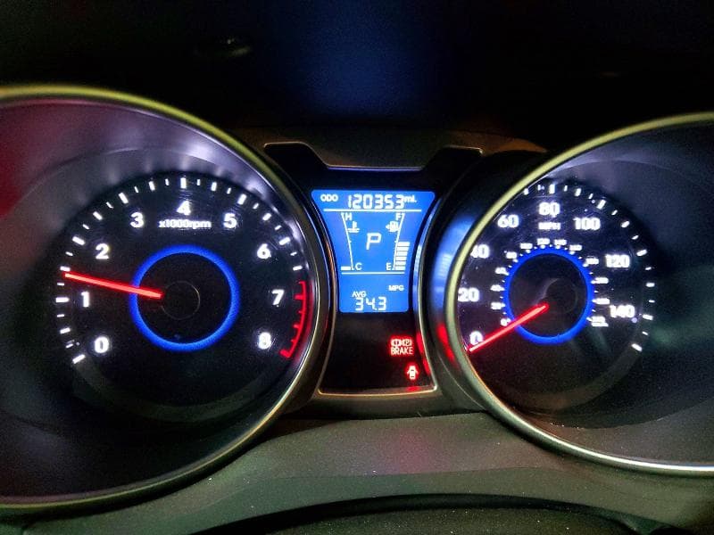 2016 HYUNDAI VELOSTER BASE BASE 9