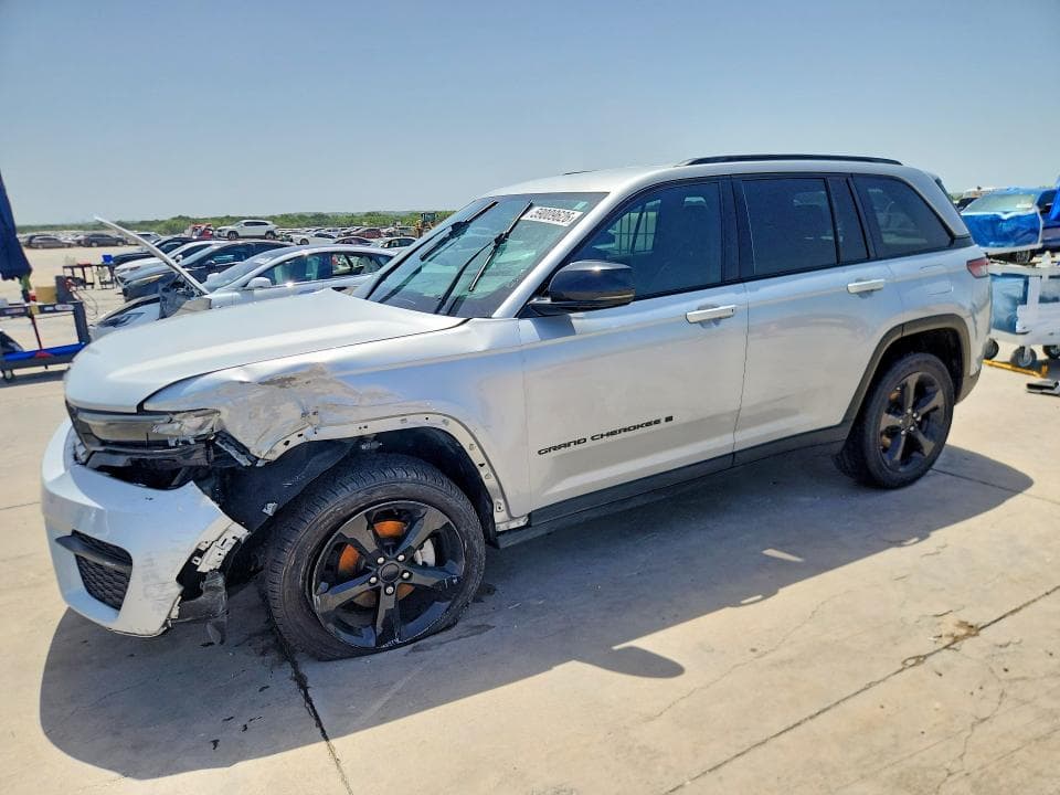 2023 JEEP GRAND CHEROKEE LAREDO - 1