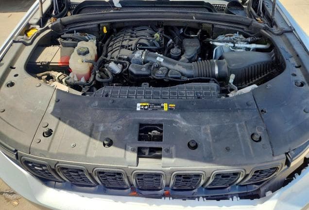 2023 JEEP GRAND CHEROKEE LAREDO 11