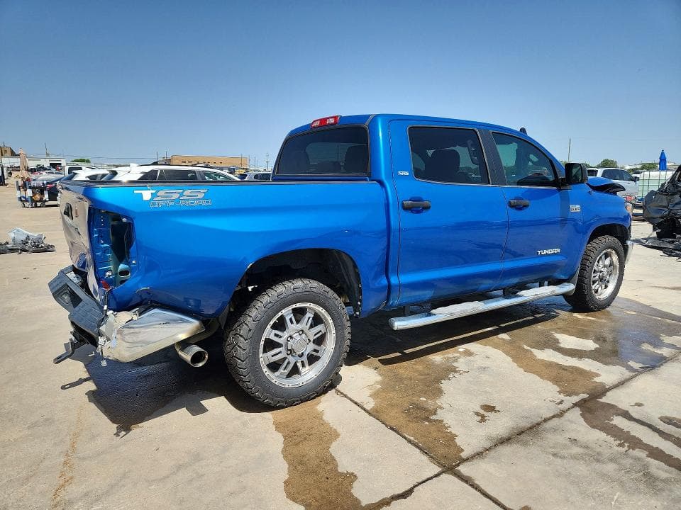 2018 TOYOTA TUNDRA CREWMAX SR5 3