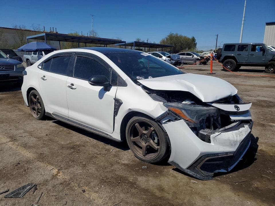 2021 TOYOTA COROLLA XSE 4