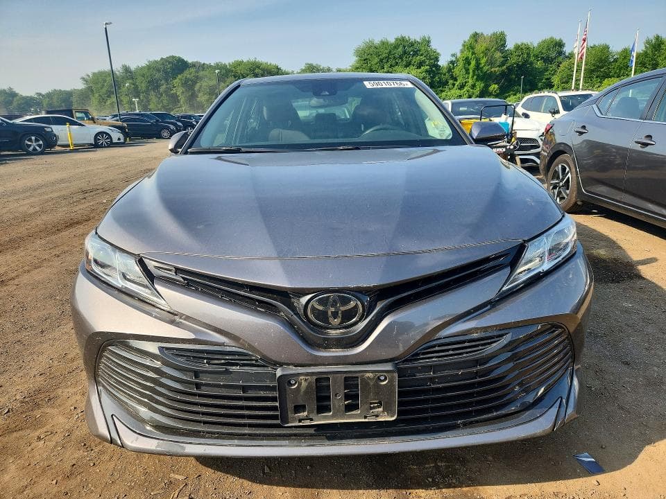2020 TOYOTA CAMRY LE 5