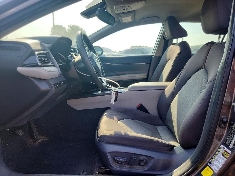 2020 TOYOTA CAMRY LE 7